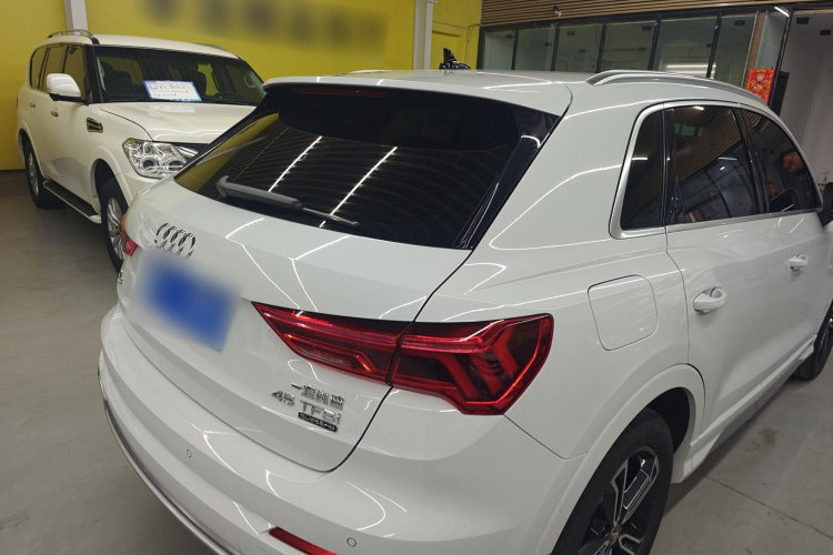 奥迪Q3 2020款 45 TFSI quattro 时尚动感型车身外观7