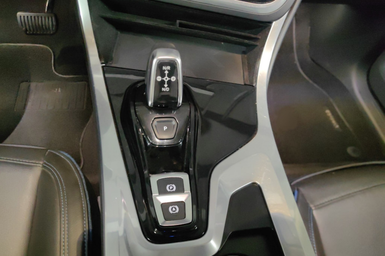 领克01 2017款 2.0T 两驱耀Pro版局部细节18