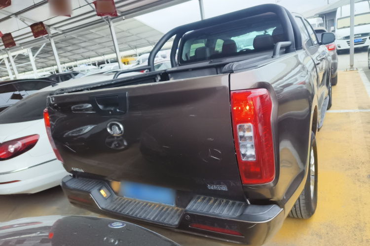 长城 炮 2019款 2.0T商用版自动汽油两驱精英型长箱GW4C20B车身外观6