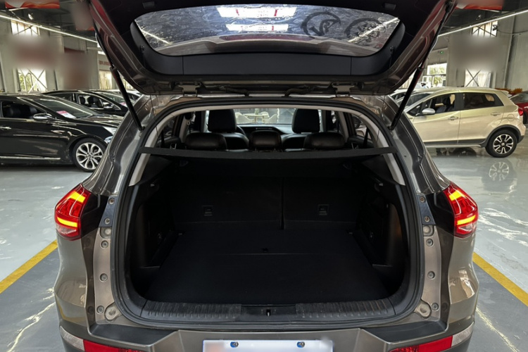 猎豹汽车 猎豹CS10 2017款 2.0T 自动都市型中控内饰7004