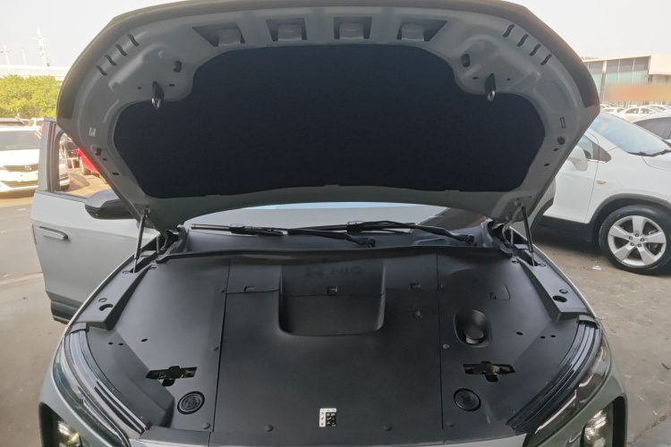 蔚来ES6 2024款 75kWh机舱底盘24