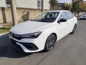 荣威i5 2021款 1.5L CVT铂金版