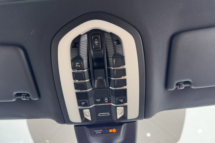 保时捷 2017款  Macan 2.0T中控内饰7014