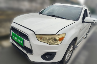 三菱 劲炫ASX 2013款 2.0L CVT两驱精英版