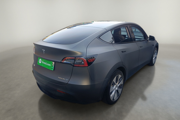 特斯拉 Model Y 2022款 改款 后轮驱动版车身外观7