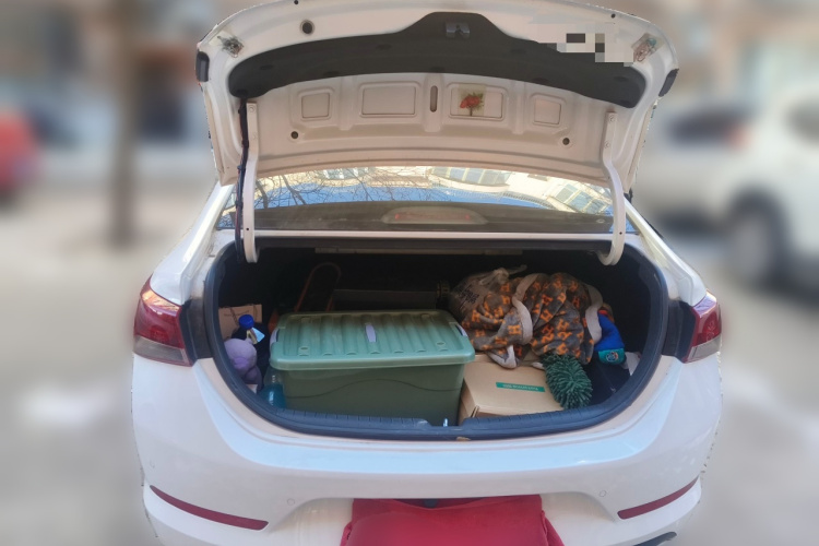 现代 悦纳 2016款 1.4L 手动炫酷版GLS中控内饰23