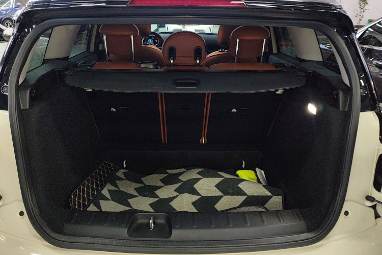 MINI Clubman 2022款 改款 1.5T COOPER 鉴赏家局部细节23