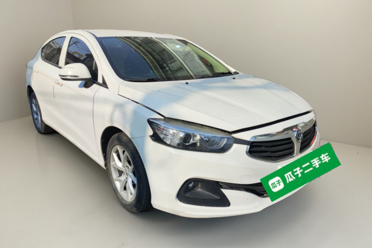 中华H3 2017款 1.5L 手动精英型车身外观3