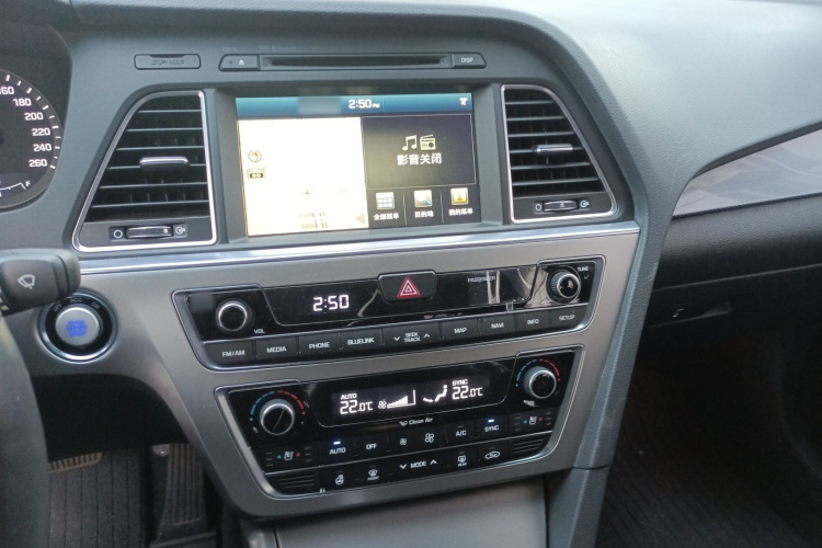 现代 索纳塔 2015款 2.4L TOP旗舰型局部细节16