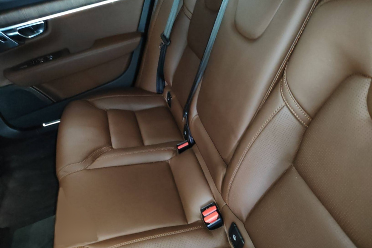 沃尔沃S90 2023款 B5 智雅豪华版中控内饰7004