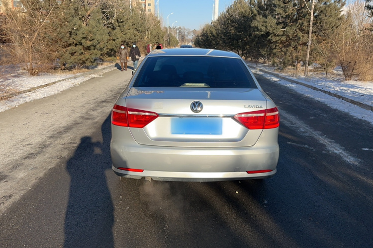 大众 朗逸 2013款 改款经典 1.6L 手动风尚版车身外观6004