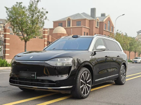 鸿蒙智行 问界M9 2024款 增程 Ultra版 42kWh 6座版