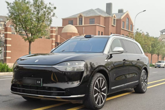 鸿蒙智行 问界M9 2024款 增程 Ultra版 42kWh 6座版