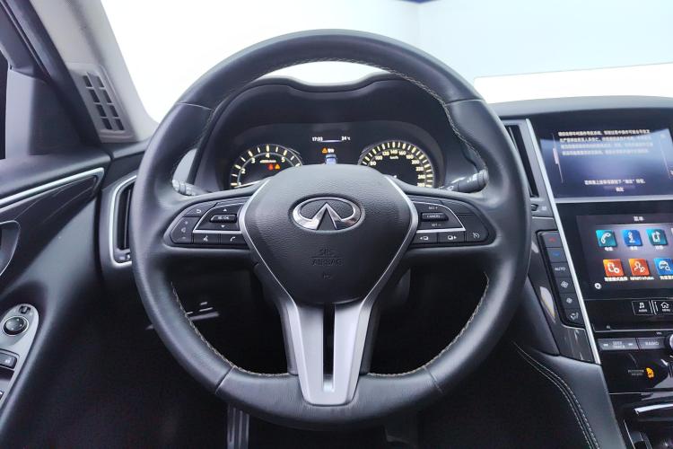 英菲尼迪Q50L 2022款 2.0T 舒适版中控内饰13