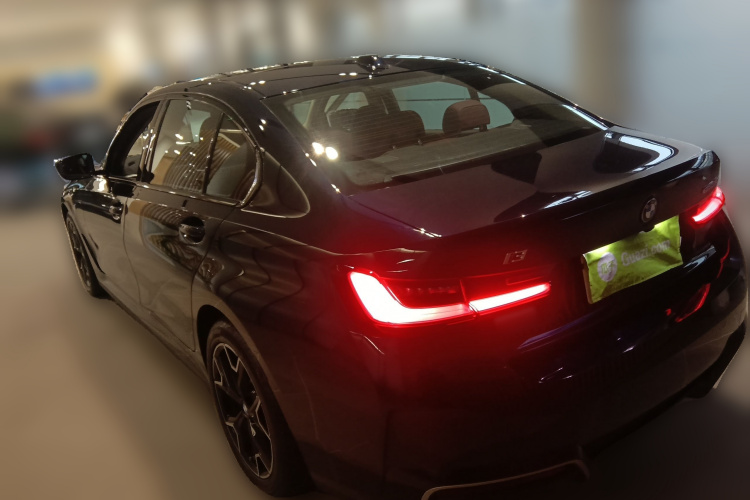 宝马i3 2025款 eDrive 40 L 曜夜套装车身外观5