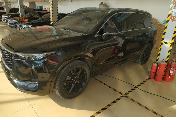 理想汽车 理想ONE 2021款 增程6座版车身外观4