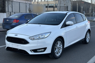 福特 福克斯 2015款 两厢 1.6L 自动风尚型