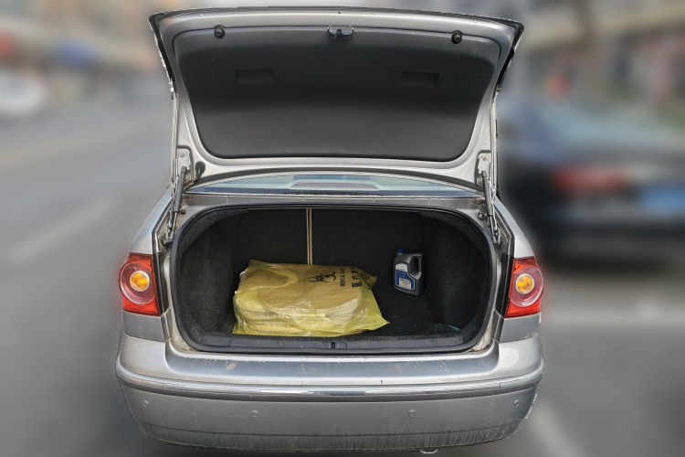 大众 Polo 2009款 劲取 1.6L 自动雅致版中控内饰23