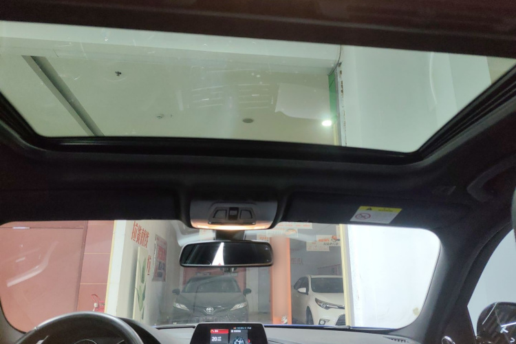 宝马3系 2019款 320i M运动套装局部细节22