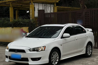 三菱 翼神 2013款 致尚版 1.8L 手动豪华型