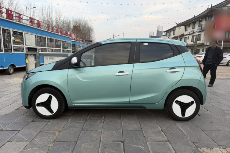 江铃集团新能源 易至EV2 2024款 201km 舒适型车身外观6001