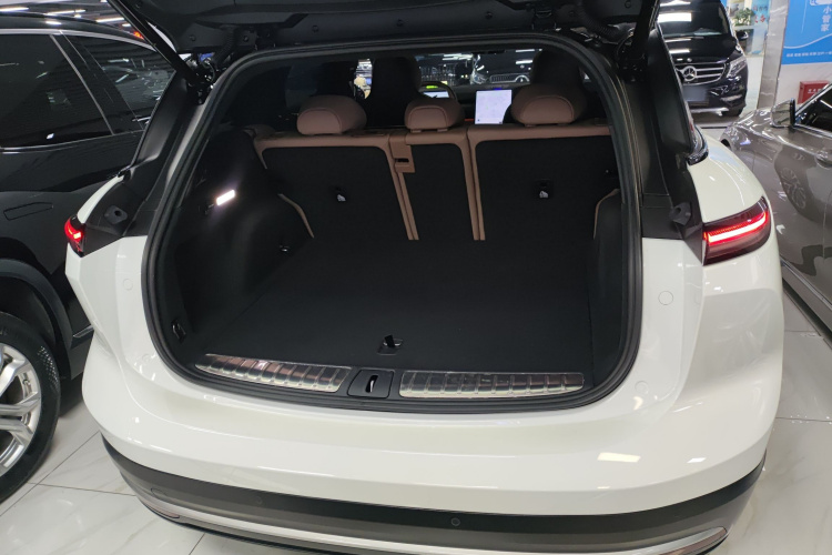 蔚来ES6 2024款 75kWh机舱底盘23