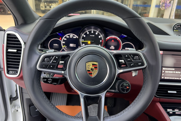 保时捷 Cayenne新能源 2020款 Cayenne E-Hybrid Coupé 2.0T中控内饰7002