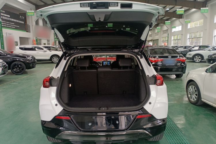 别克 昂科拉 2020款 20T CVT豪华型机舱底盘23