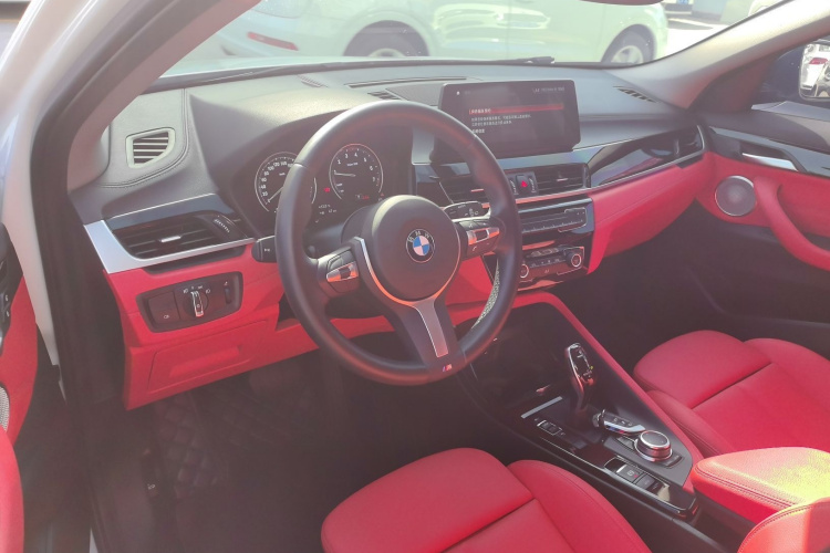 宝马X2 2022款 sDrive25i M运动套装中控内饰12