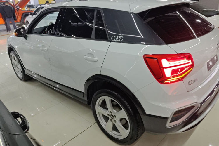 奥迪Q2L 2022款 35 TFSI 进取致雅型车身外观6003