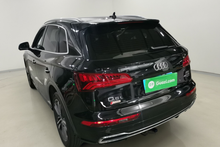 奥迪Q5L 2020款 改款 40 TFSI 荣享时尚型车身外观5
