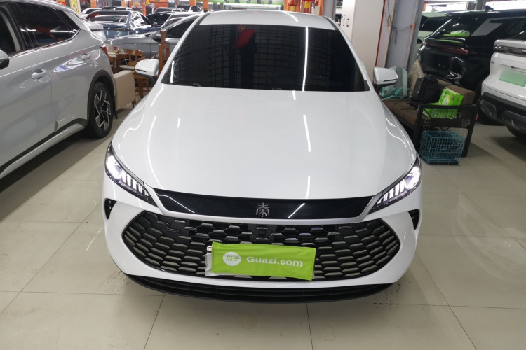 比亚迪 秦PLUS 2025款 DM-i 智驾版 55KM领先型车身外观2