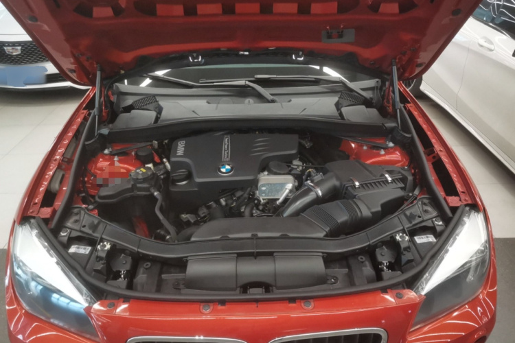 宝马X1 2014款 sDrive18i 时尚型机舱底盘24