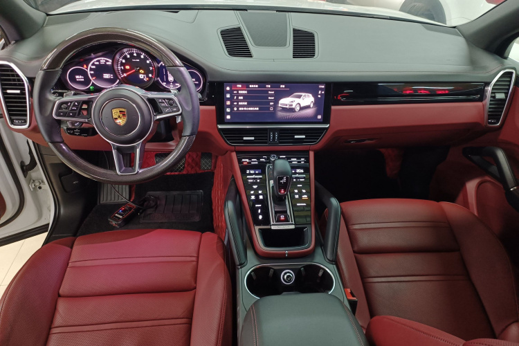 保时捷 2022款 Cayenne 3.0T 铂金版中控内饰7002