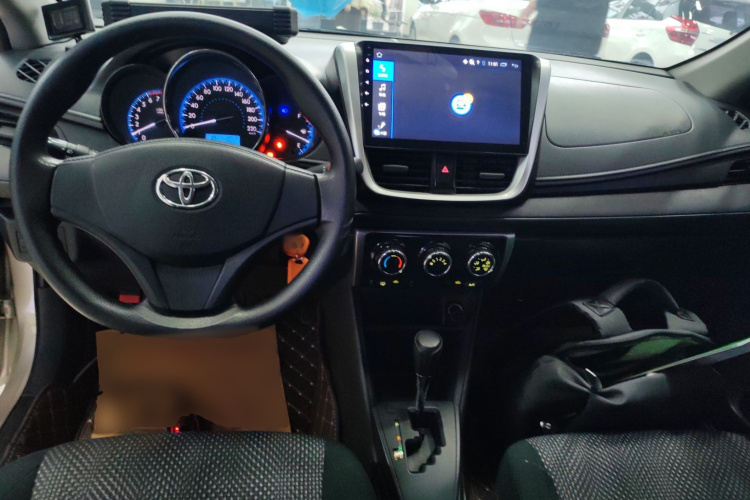 丰田 威驰 2017款 1.5L CVT创行版中控内饰12
