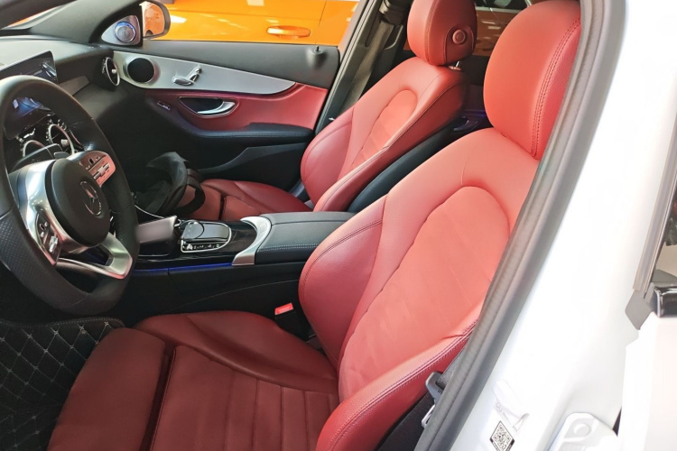 奔驰C级 2019款 C 260 运动版局部细节19