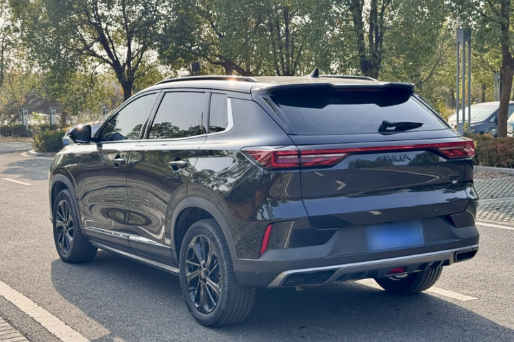 东风风神 皓极 2024款 马赫动力 1.5T 尊贵型车身外观6008