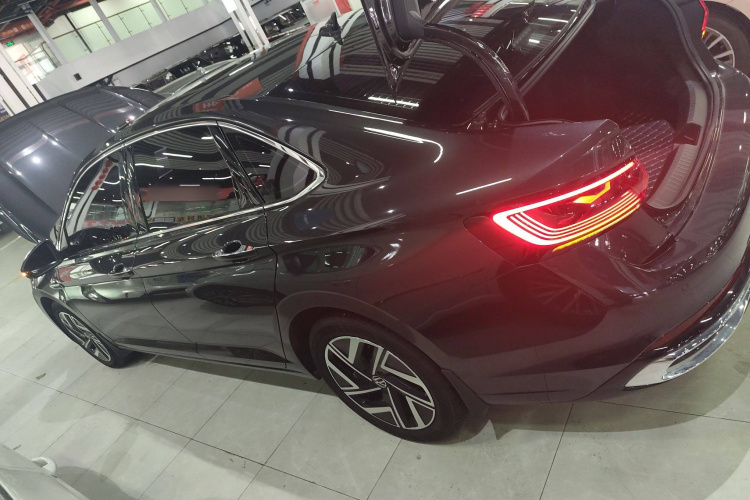 大众 速腾 2024款 300TSI DSG超越版车身外观6003