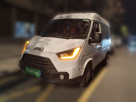 江铃 特顺 2017款 2.8T商运型短轴中顶6/7/8座JX493