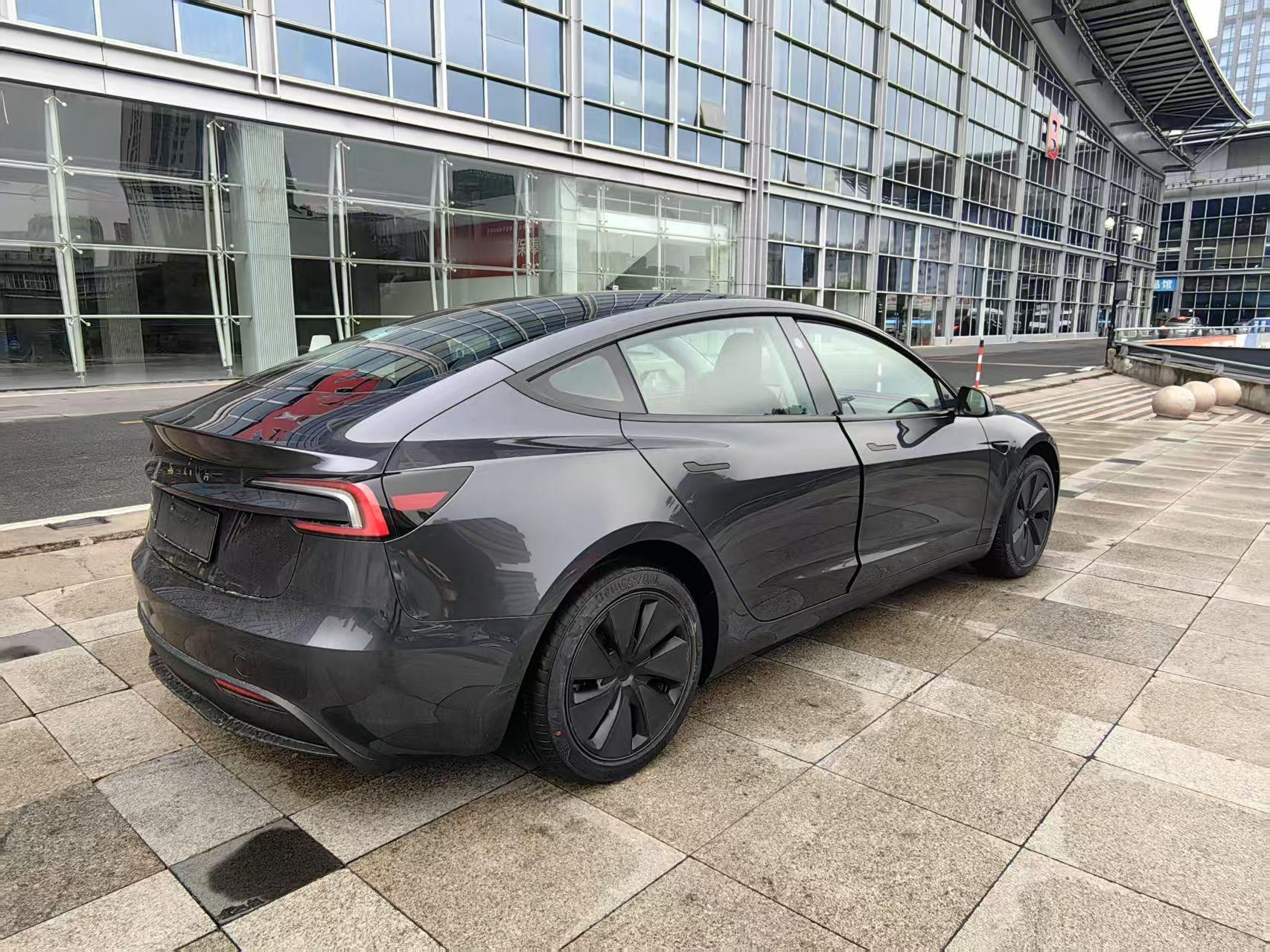 特斯拉 Model 3 2025款 后轮驱动版