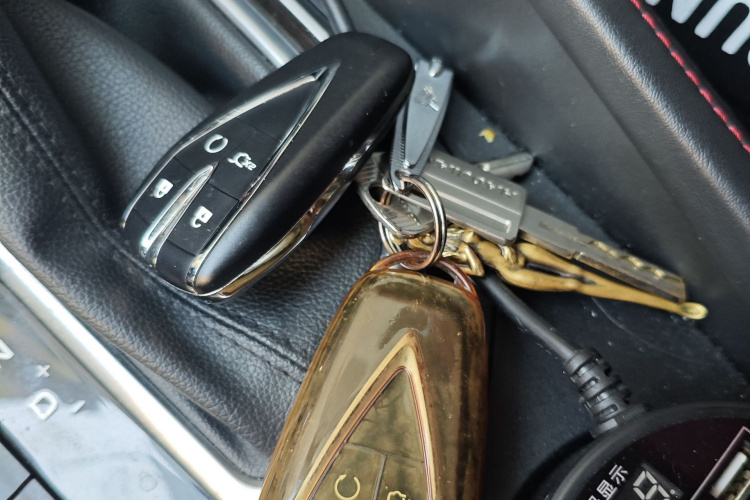 长安 逸动 2020款 PLUS 蓝鲸NE 1.4T GDI DCT旗舰型中控内饰7001