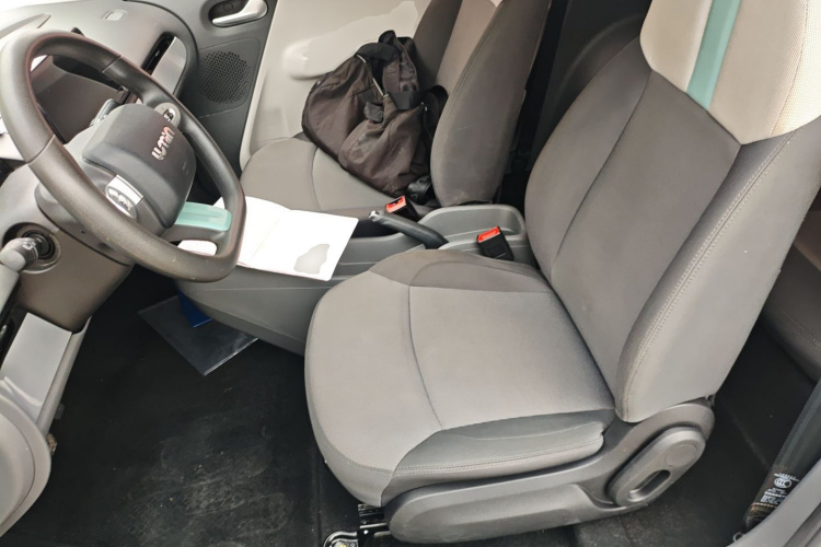 长安启源 长安Lumin 2022款 210km 香甜款中控内饰19