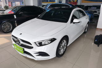 奔驰A级 2021款 A 200 L 运动轿车时尚型