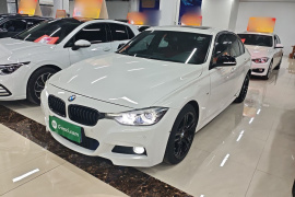 宝马3系 2019款 320i M运动曜夜版