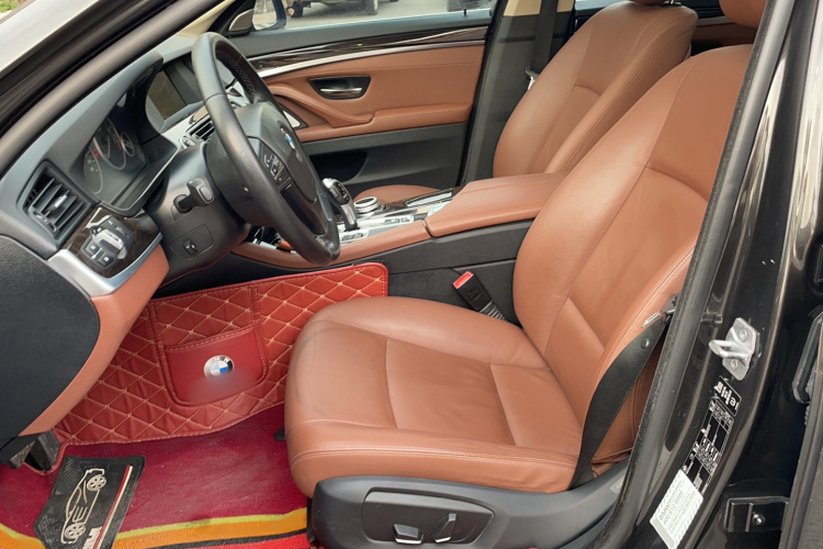 宝马5系 2014款 525Li 领先型局部细节19