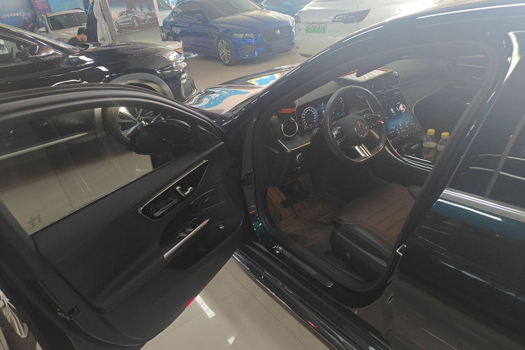 奔驰C级 2022款 C 200 L 运动版中控内饰7003