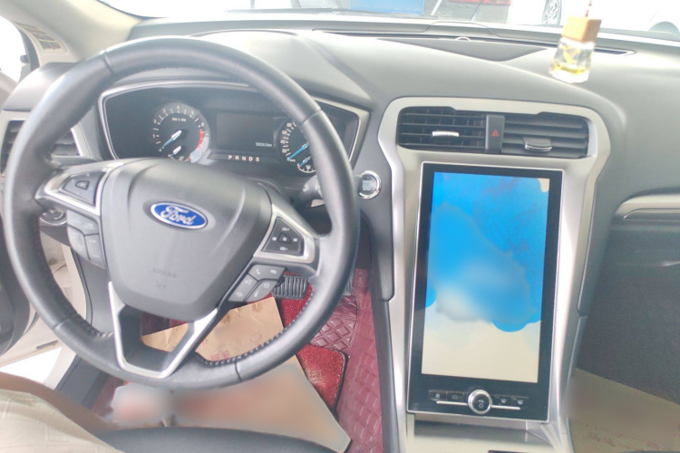 福特 蒙迪欧 2020款 EcoBoost 180 时尚型中控内饰7003