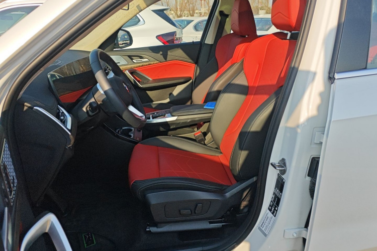 宝马X1 2023款 xDrive25Li X设计套装中控内饰19
