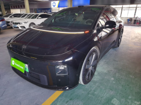 理想汽车 理想i6 2025款 四驱标准型