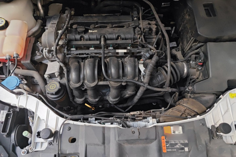 福特 福克斯 2018款 三厢经典 1.6L 自动风尚型智行版局部细节24